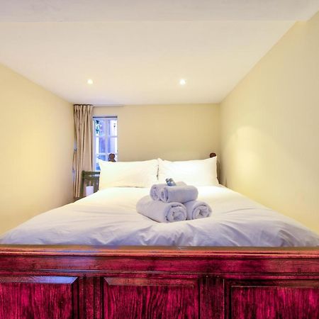 Famous House, 1 Minute From Edinburgh Castle Appartement Buitenkant foto