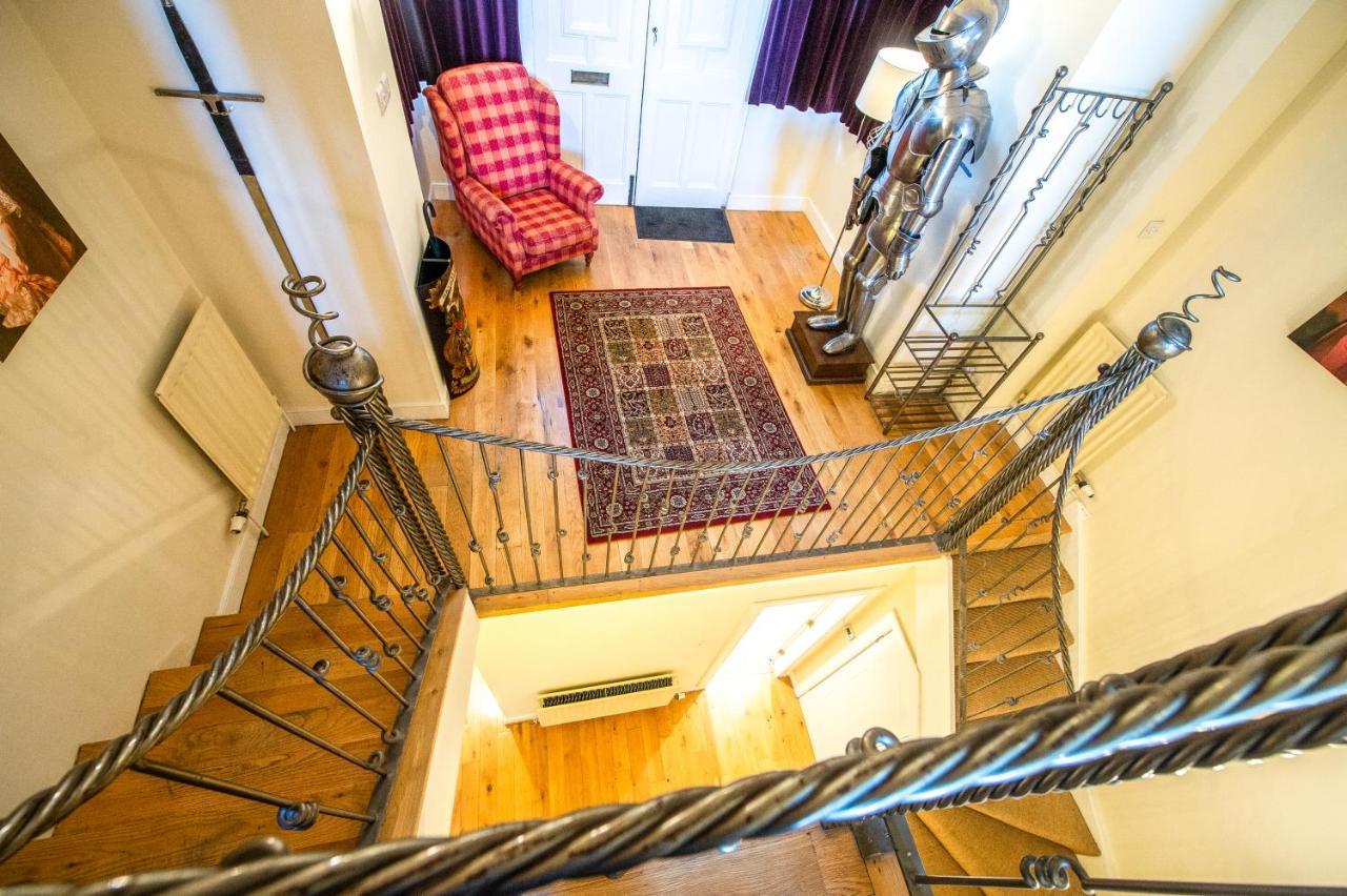 Famous House, 1 Minute From Edinburgh Castle Appartement Buitenkant foto