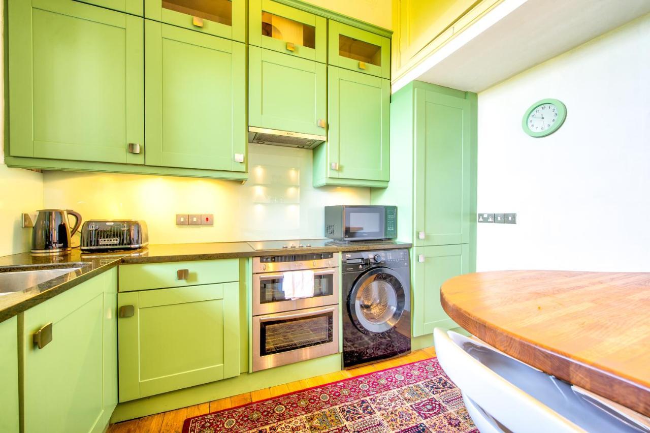 Famous House, 1 Minute From Edinburgh Castle Appartement Buitenkant foto