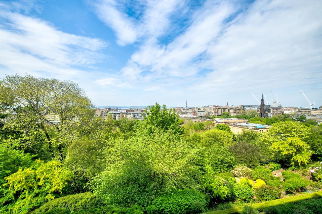 Famous House, 1 Minute From Edinburgh Castle Appartement Buitenkant foto