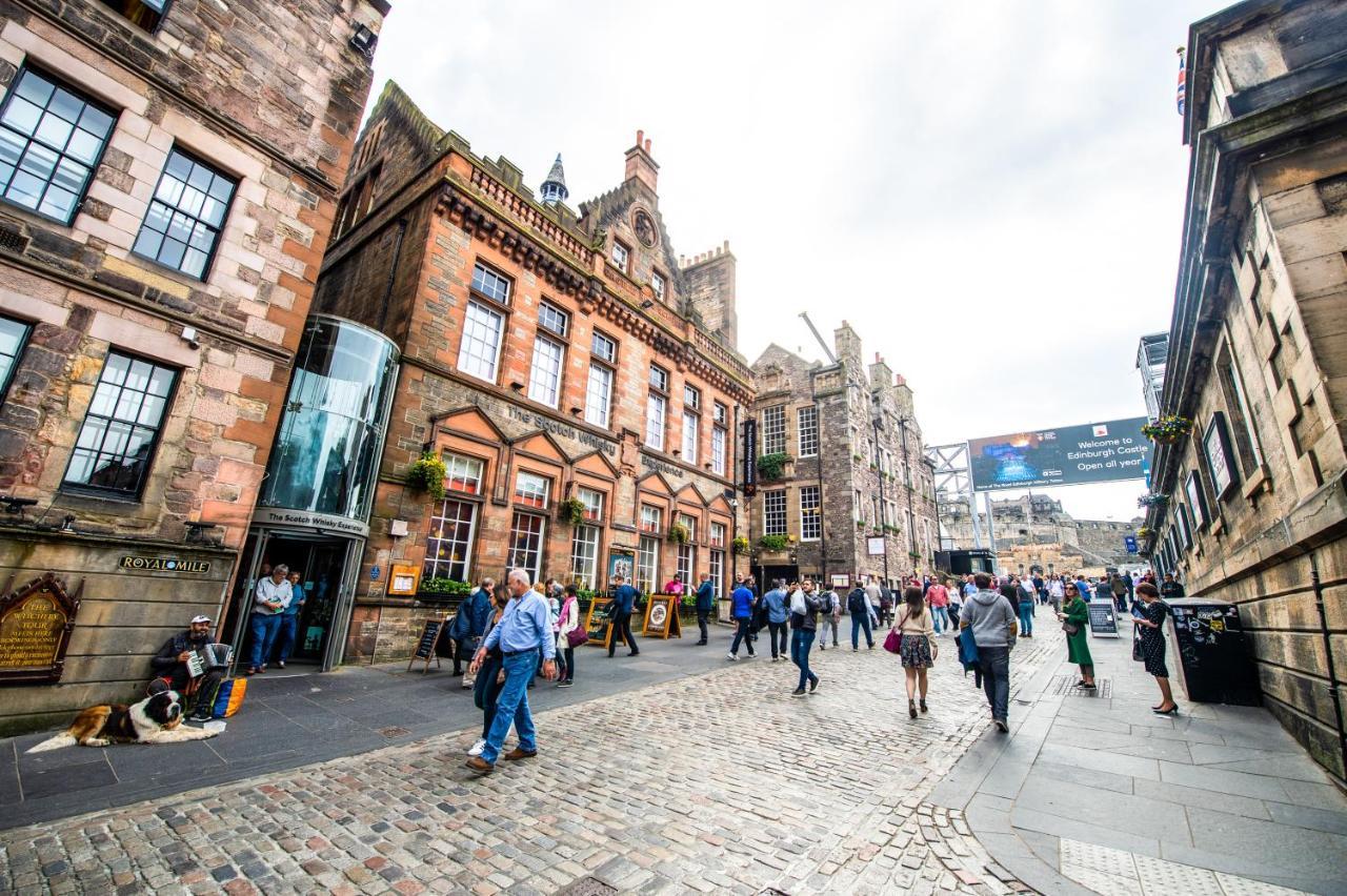 Famous House, 1 Minute From Edinburgh Castle Appartement Buitenkant foto